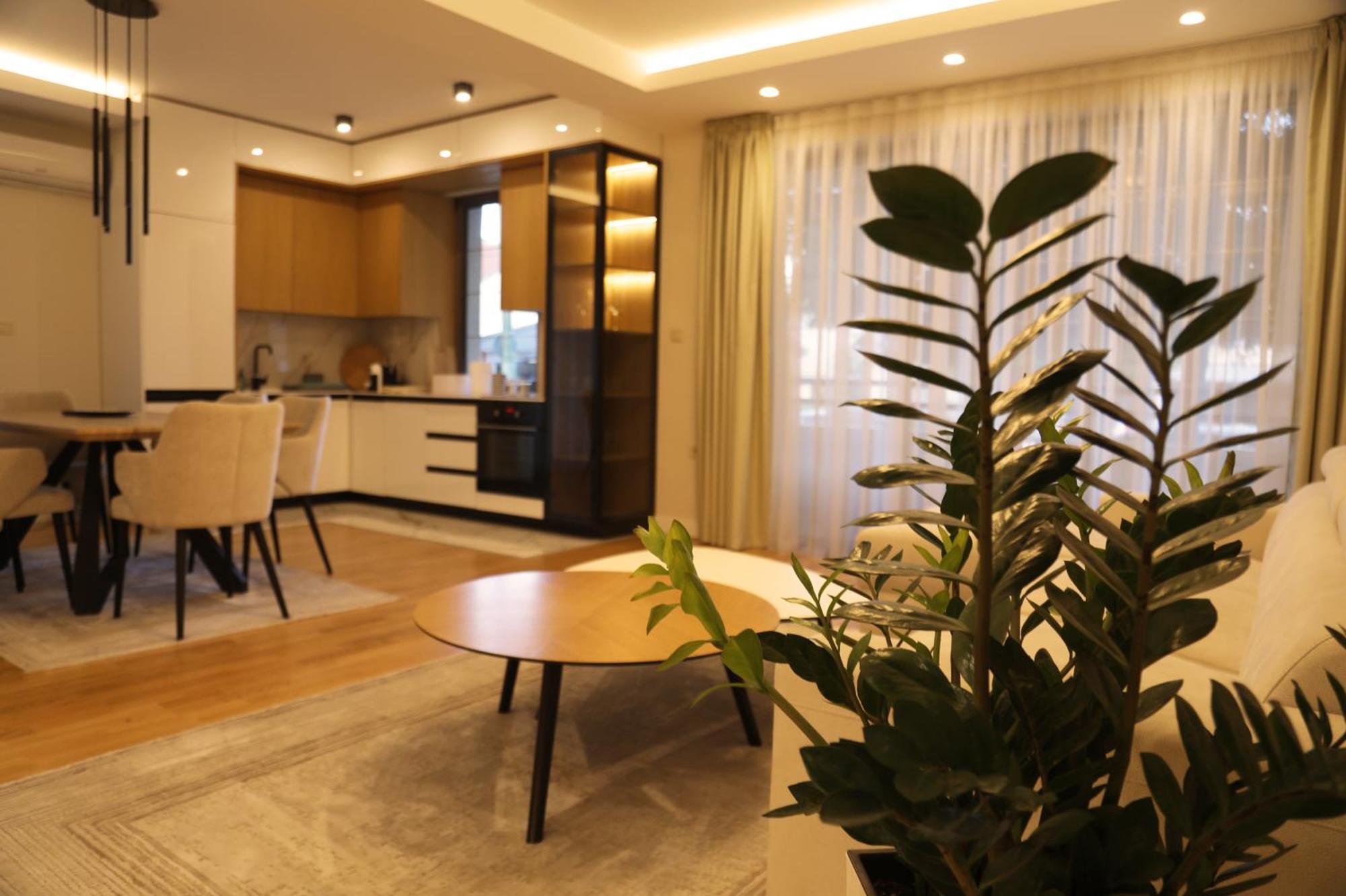 Brand New Lux Apartment *