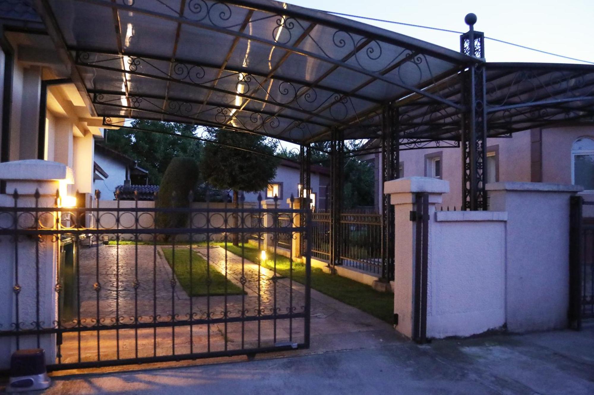 Apartment Brand New Lux